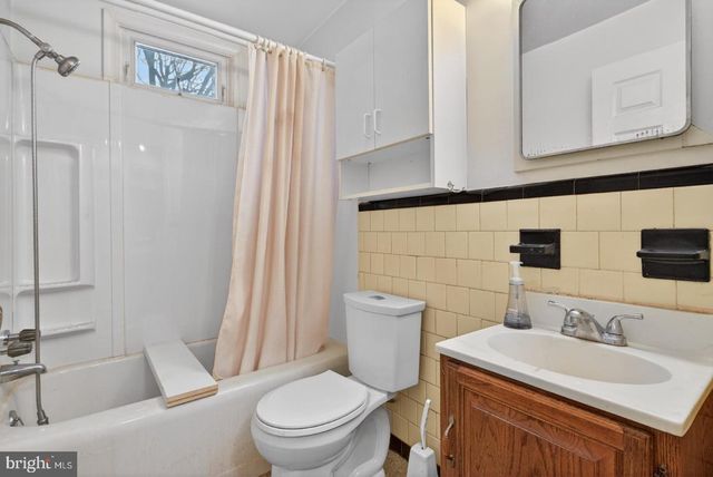 205 PEACH ST, Harrisburg, PA 17112