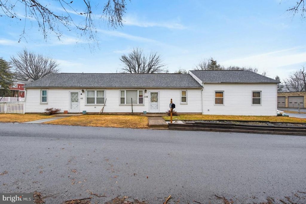 205 PEACH ST, Harrisburg, PA 17112