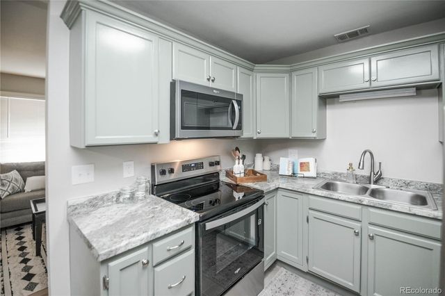 1210 Hillside Street, Aurora, CO 80010
