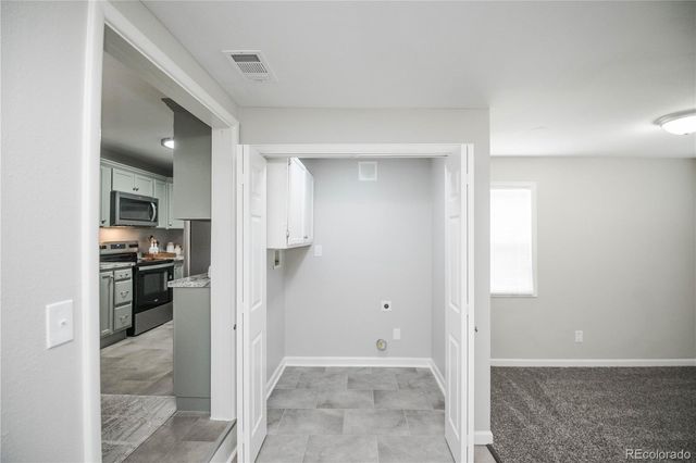 1210 Hillside Street, Aurora, CO 80010