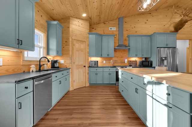 110 Buzzard Roost Rd, Chapel Hill, TN 37034