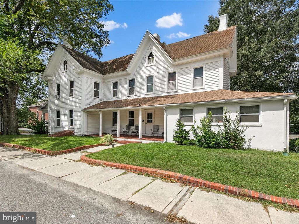 202 N BEDFORD ST, Georgetown, DE 19947