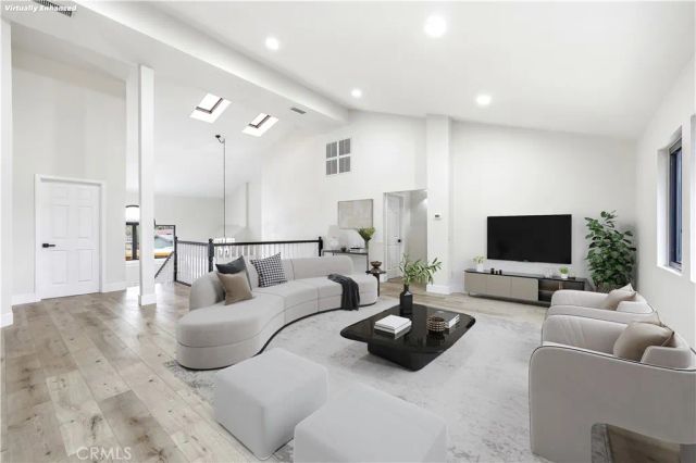 3143 Coolidge Avenue, Anaheim, CA 92801