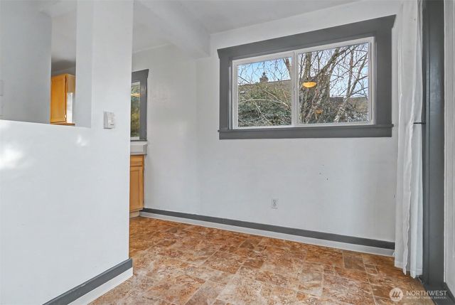 8535 18th Avenue NW, Seattle, WA 98117