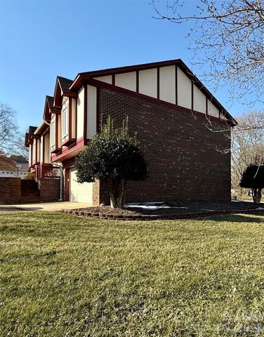 1015 36th Avenue Court NE, Hickory, NC 28601