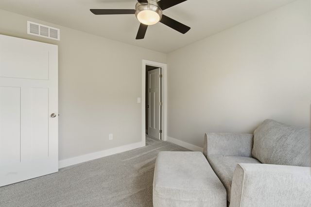 1467 S 91st Street, West Des Moines, IA 50266