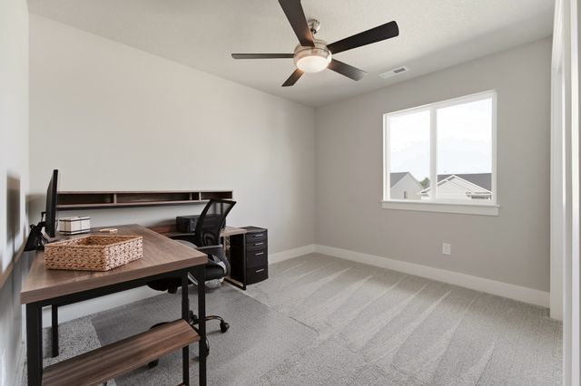 1467 S 91st Street, West Des Moines, IA 50266