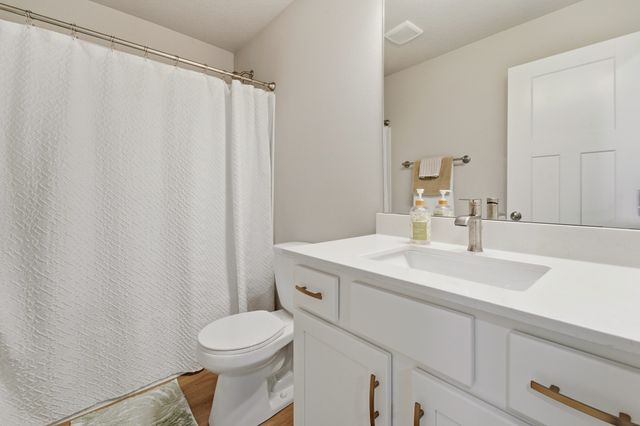 1467 S 91st Street, West Des Moines, IA 50266