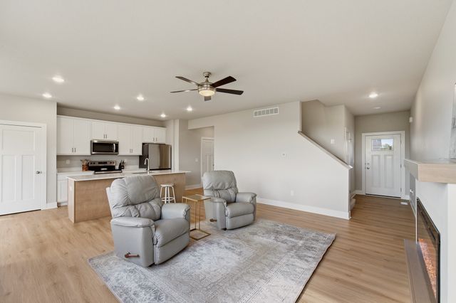 1467 S 91st Street, West Des Moines, IA 50266