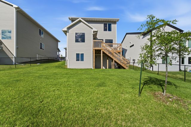 1467 S 91st Street, West Des Moines, IA 50266