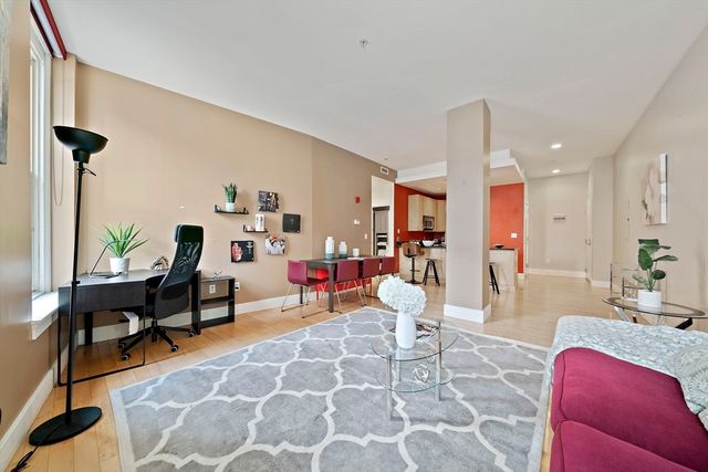 70 Lincoln St L311, Boston, MA 02111