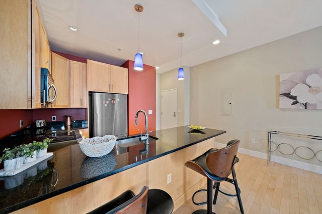 70 Lincoln St L311, Boston, MA 02111