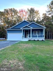94 DINGLEY RD, Montross, VA 22520