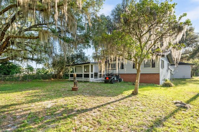 15026 SE US HIGHWAY 301, Hawthorne, FL 32640