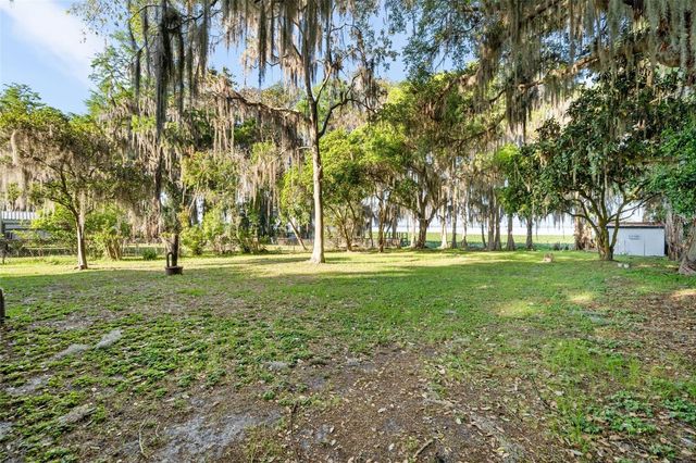 15026 SE US HIGHWAY 301, Hawthorne, FL 32640