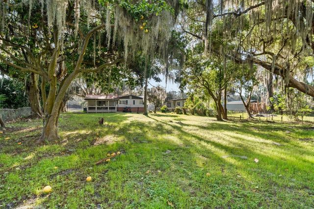 15026 SE US HIGHWAY 301, Hawthorne, FL 32640
