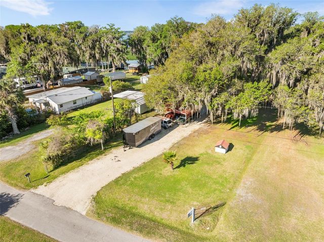 15026 SE US HIGHWAY 301, Hawthorne, FL 32640