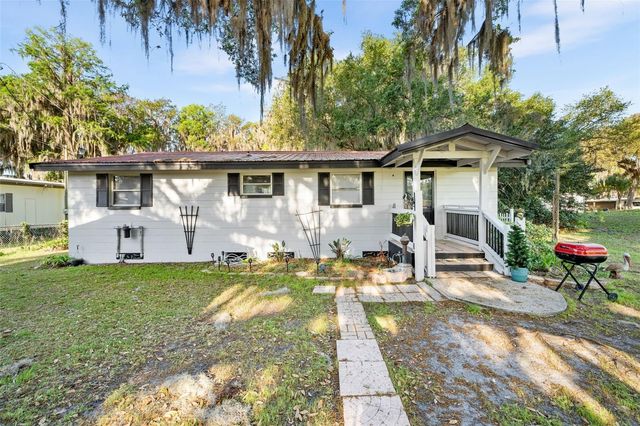 15026 SE US HIGHWAY 301, Hawthorne, FL 32640