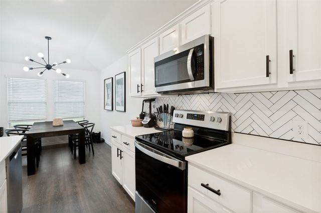 1957 Duskwood Drive, Lancaster, TX 75146