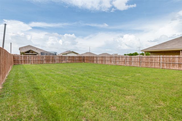 1957 Duskwood Drive, Lancaster, TX 75146