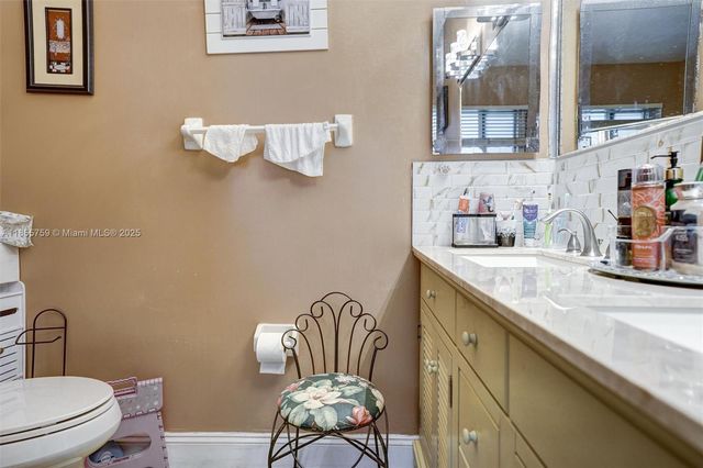 3985 NE 15th St, Homestead, FL 33033