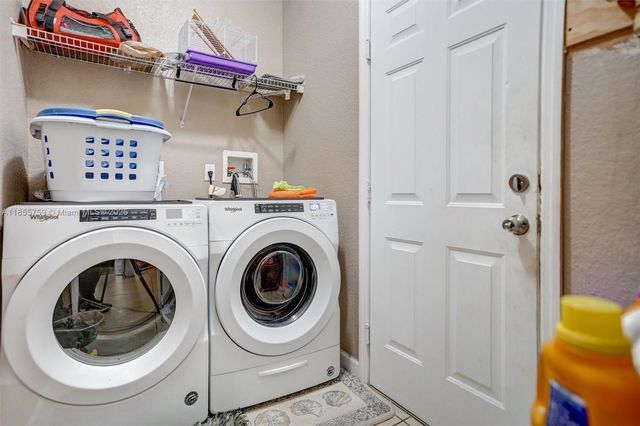 3985 NE 15th St, Homestead, FL 33033