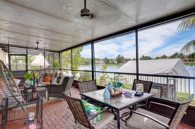 3985 NE 15th St, Homestead, FL 33033