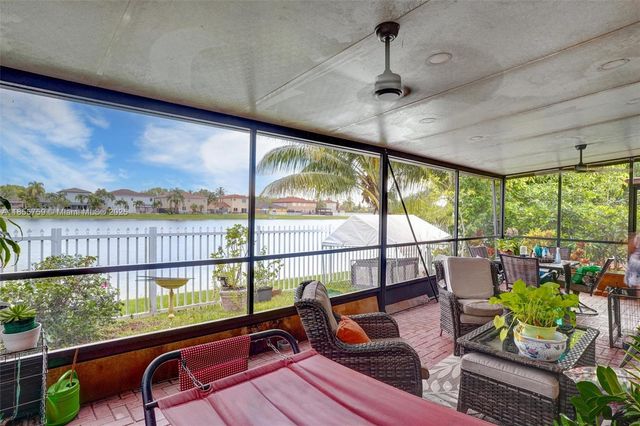 3985 NE 15th St, Homestead, FL 33033