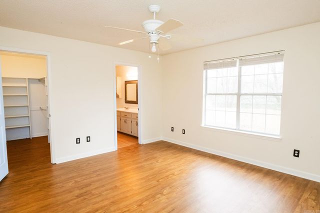 2703 Timbermist Circle, Benton, AR 72015