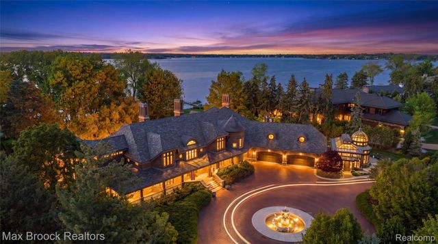 4740 Dow Ridge Road, Orchard Lake Village, MI 48324
