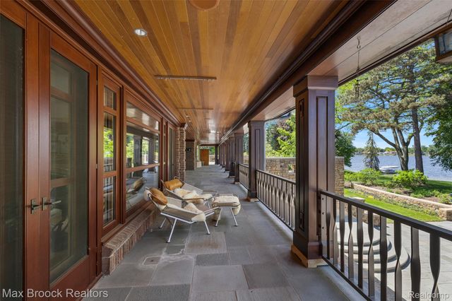 4740 Dow Ridge Road, Orchard Lake Village, MI 48324