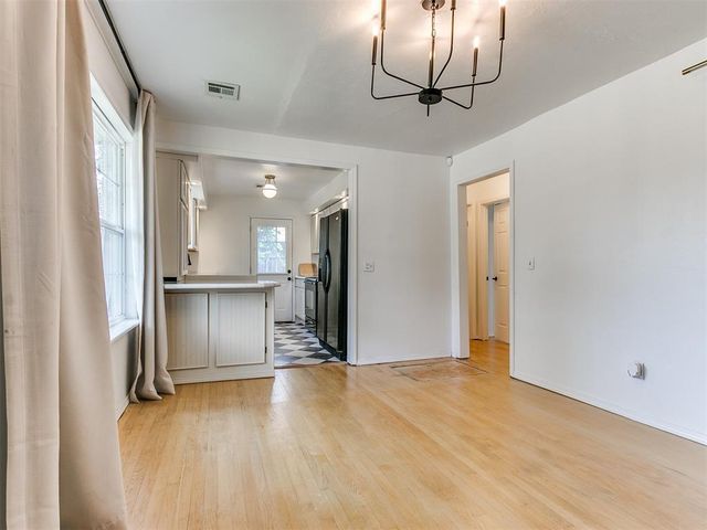 1904 Carlisle Road, Oklahoma City, OK 73120