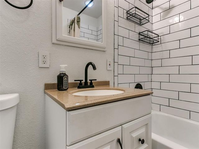 1904 Carlisle Road, Oklahoma City, OK 73120