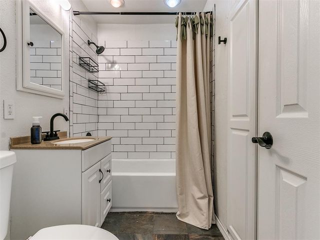 1904 Carlisle Road, Oklahoma City, OK 73120
