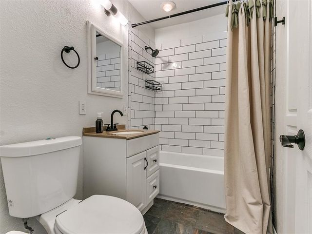1904 Carlisle Road, Oklahoma City, OK 73120