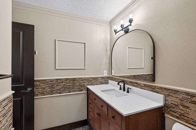 1421 63rd Lane, Brooklyn Center, MN 55430