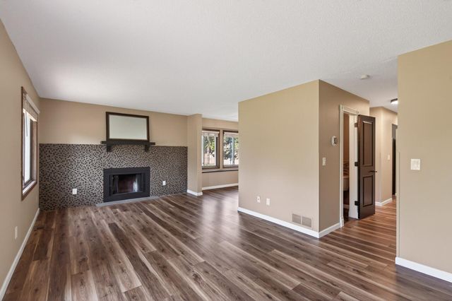 1421 63rd Lane, Brooklyn Center, MN 55430