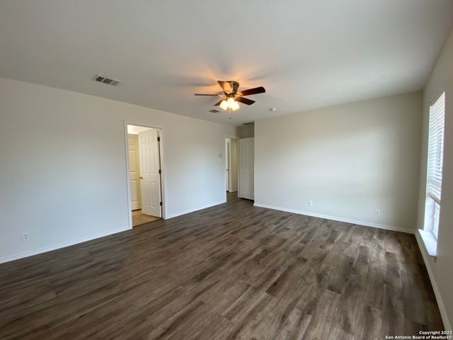 373 STARLING CRK, New Braunfels, TX 78130