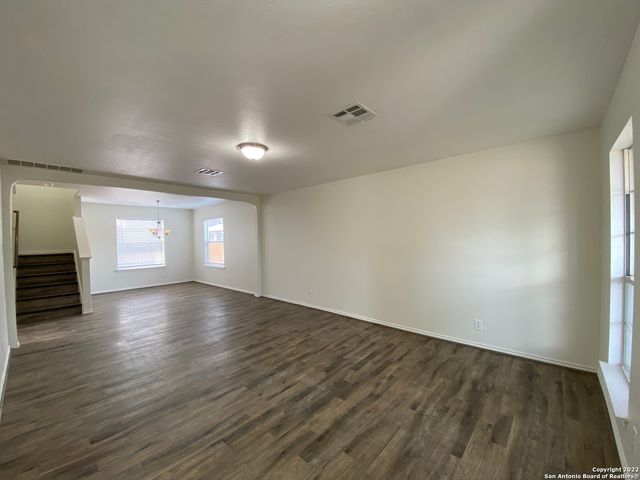 373 STARLING CRK, New Braunfels, TX 78130