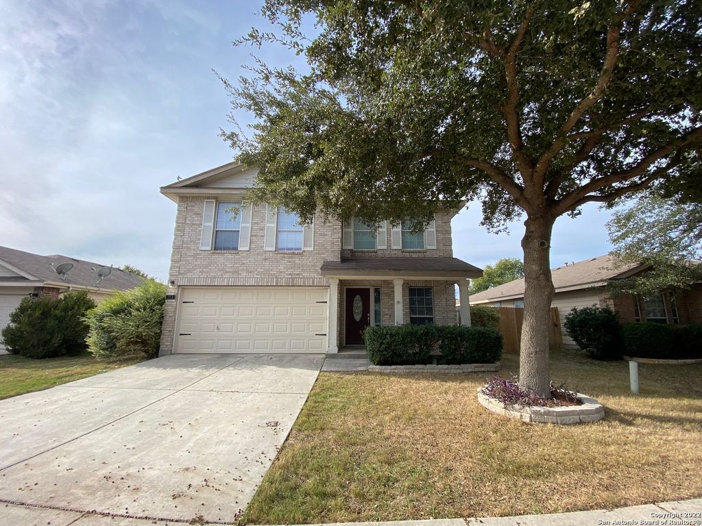373 STARLING CRK, New Braunfels, TX 78130