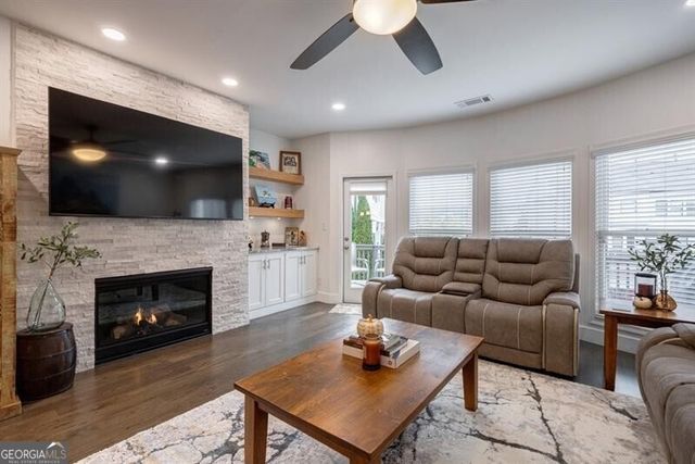 3908 Charleston Market Street, Suwanee, GA 30024