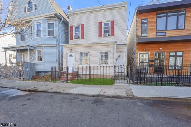 790 S 14Th St, Newark City, NJ 07108