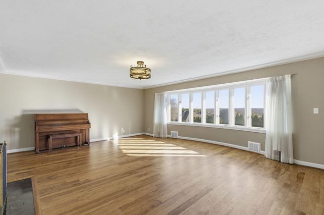 3848 E Hawthorne Hill Lane, Springfield, MO 65809