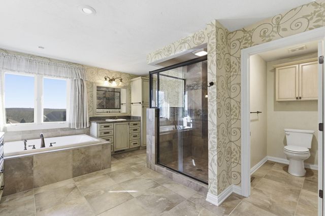 3848 E Hawthorne Hill Lane, Springfield, MO 65809