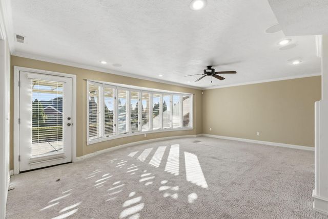 3848 E Hawthorne Hill Lane, Springfield, MO 65809