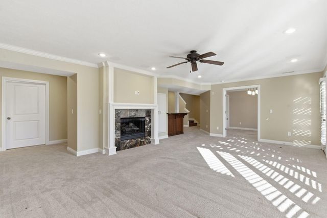 3848 E Hawthorne Hill Lane, Springfield, MO 65809