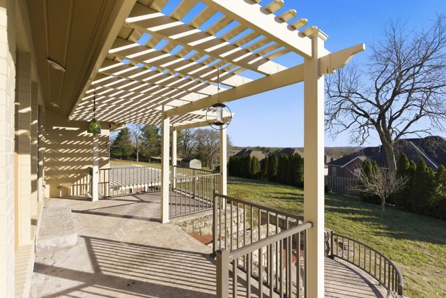 3848 E Hawthorne Hill Lane, Springfield, MO 65809