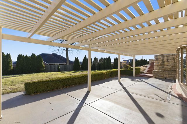 3848 E Hawthorne Hill Lane, Springfield, MO 65809