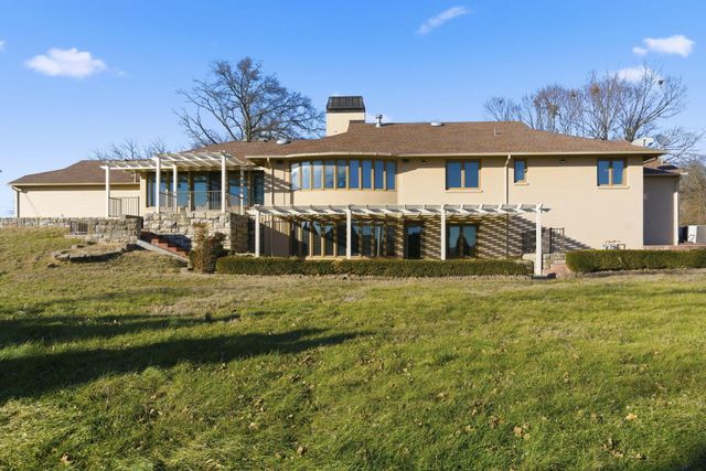 3848 E Hawthorne Hill Lane, Springfield, MO 65809