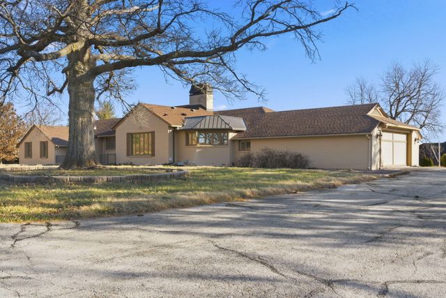3848 E Hawthorne Hill Lane, Springfield, MO 65809